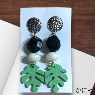 かにゃ  116  ピアス