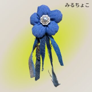 みるちょこ  150  ブローチ